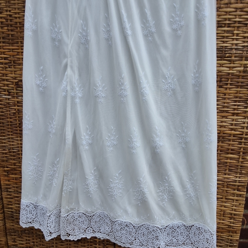 Antthony Plus Size Neutral Lace Overlay White Skirt 3X - Picture 12 of 12